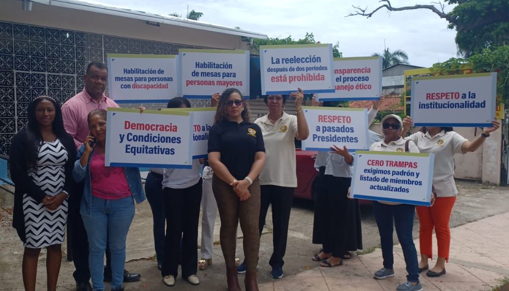 Denuncian irregularidades en elecciones de Asociación Farmacéutica Dominicana 