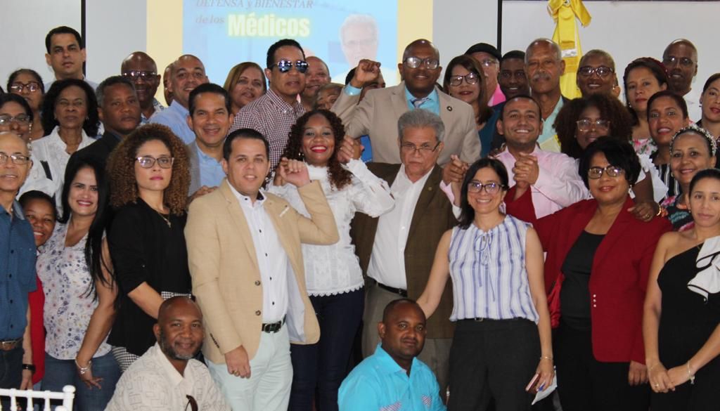 Respaldan candidatura del doctor Waldo Ariel Suero a presidencia CMD 