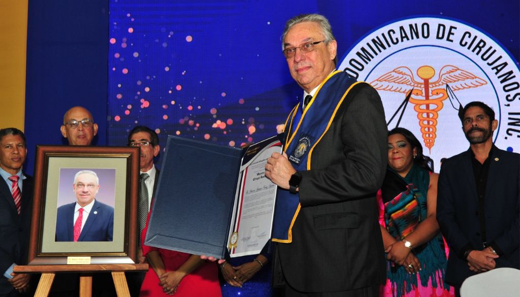 Cirujanos conmemoran su día con entrega de galardón «Maestro de la Cirugía Dominicana» 