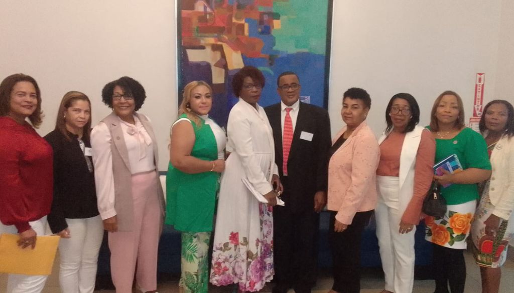 Presentan anteproyecto de ley de pensiones para enfermeras 