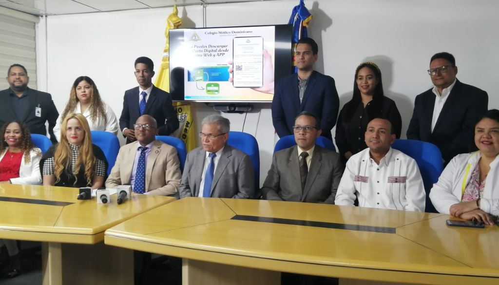 Médicos ya pueden obtener su carta membresía del CMD digital 