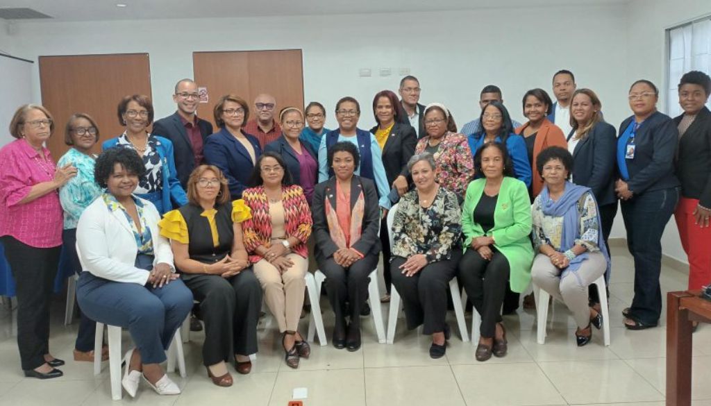 SNS realiza taller para escuelas de enfermería 