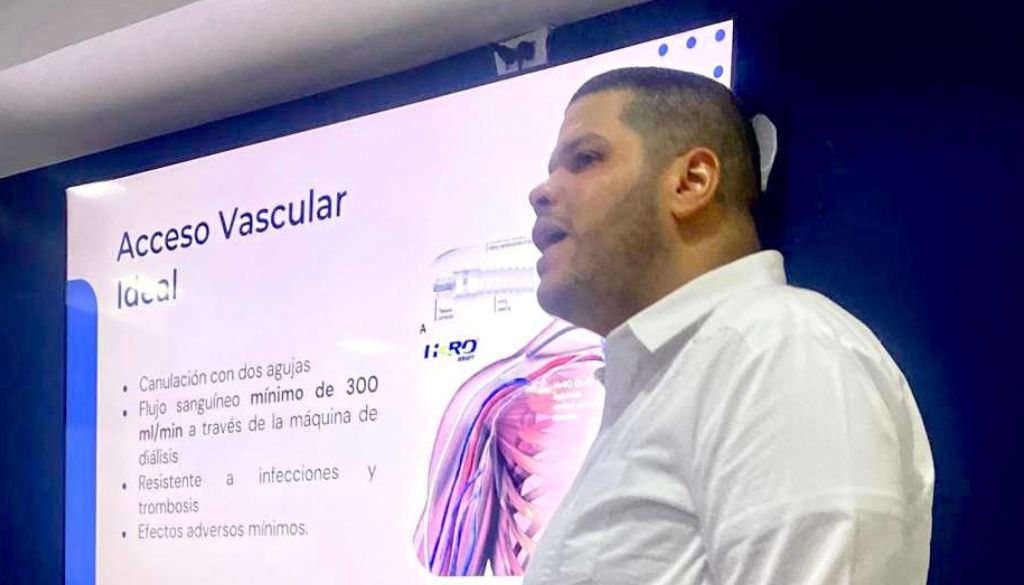 Sociedad Cirugía Vascular imparte conferencia sobre accesos vasculares 