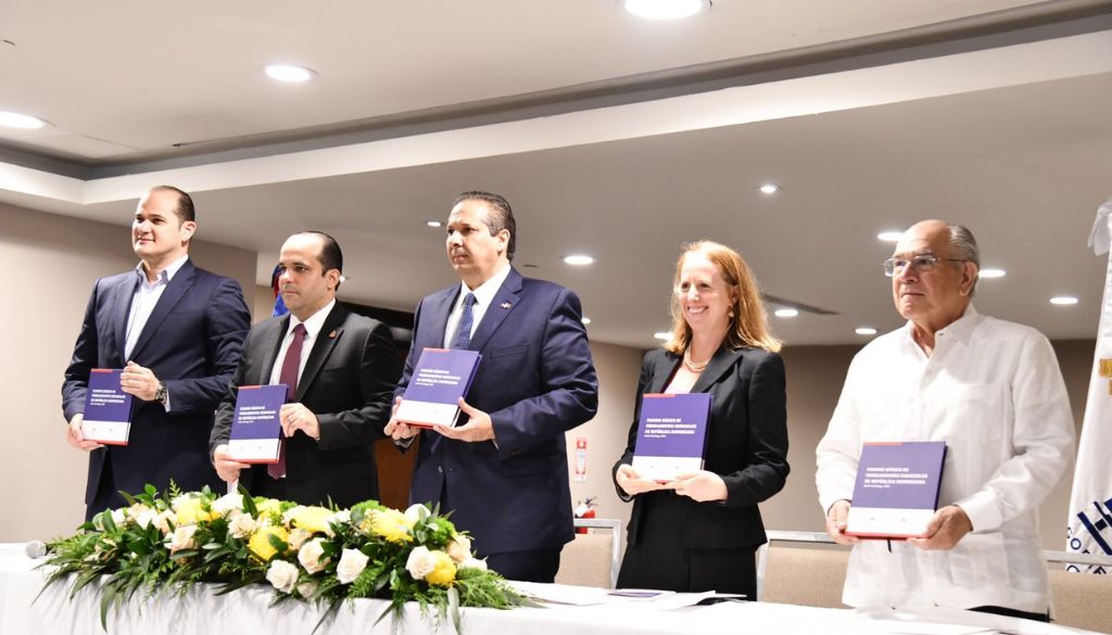 DIGEMAPS y  Salud Pública presentan actualización Cuadro Básico de Medicamentos Esenciales 2024 