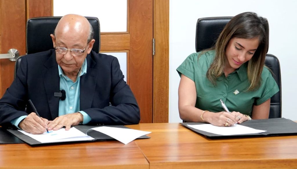 Entidades firman acuerdo de cooperación beneficiará hijos de colaboradores  