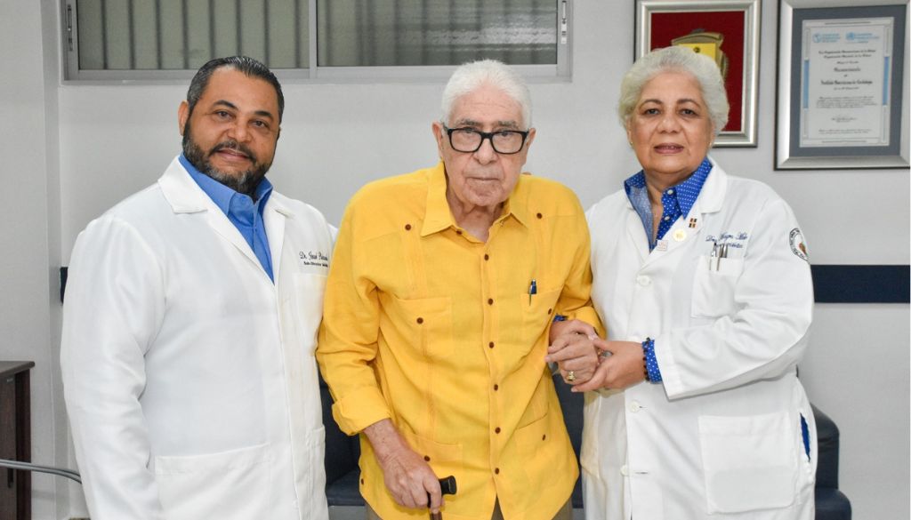 Instituto Cardiología honra al Dr. Rafael Pichardo Estévez 