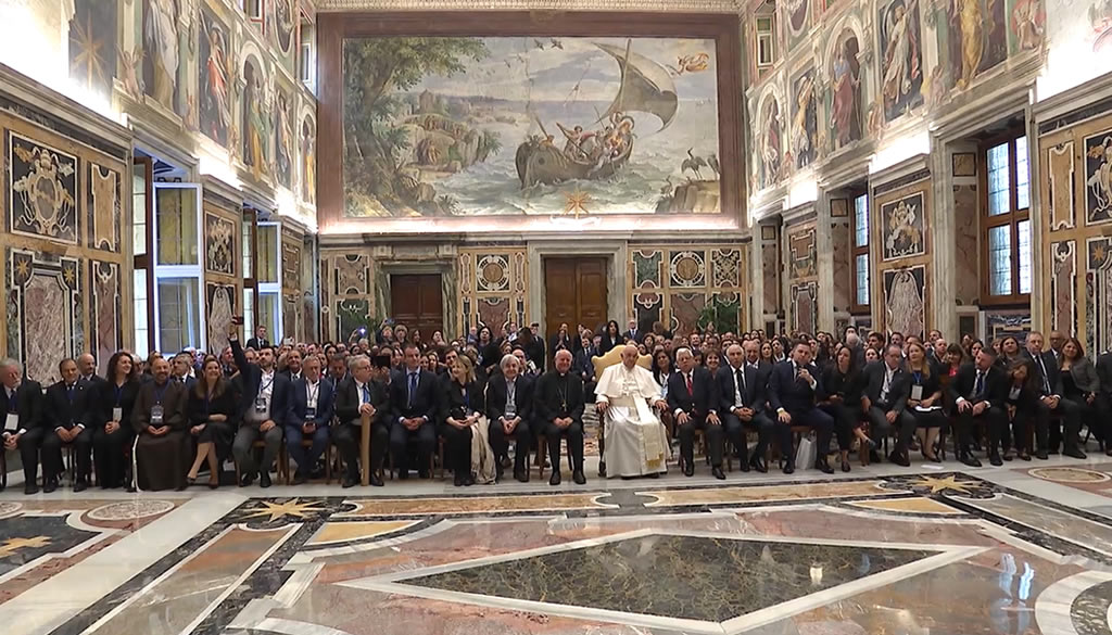 Papa Francisco respalda campaña para revalorizar médico de familia 