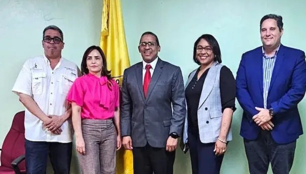 Juramentan nuevo Consejo de Sociedades Médicas Especializadas  
