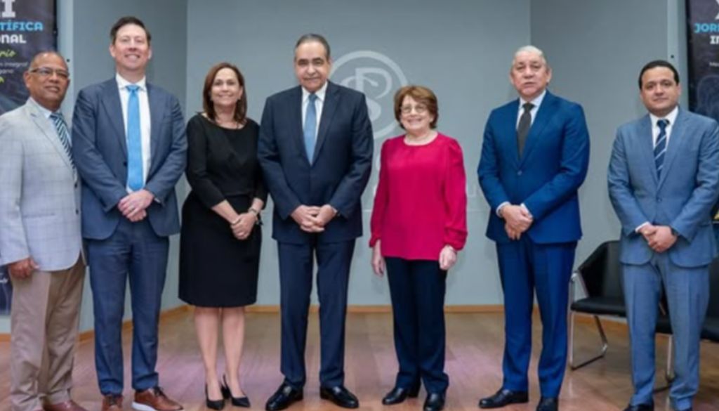 Realizan con éxito jornada internacional sobre medicina interna 