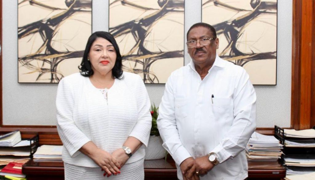 Juramentan nueva directora en Hospital Ciudad Juan Bosch 