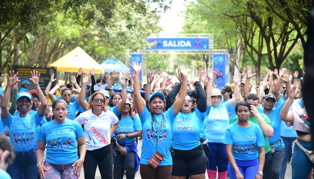Caminata por la salud busca concienciar sobre el acceso universal y la reducción de la mortalidad materna y neonatal prevenible Caminata por la salud busca concienciar sobre el acceso universal y la reducción de la mortalidad materna y neonatal prevenible