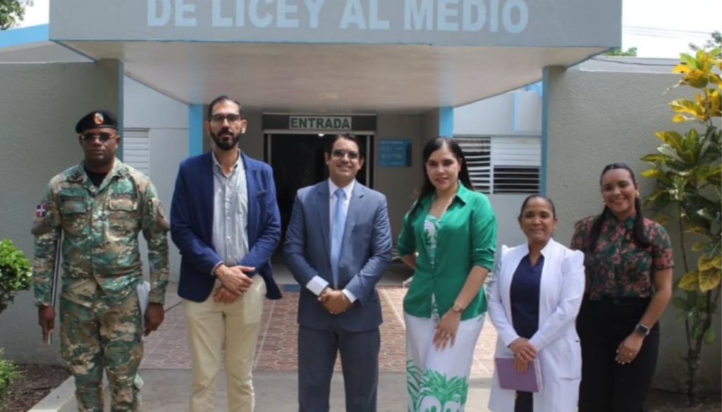 Director Servicio Regional de Salud supervisa implementación del protocolo migratorio en hospitales Director Servicio Regional de Salud supervisa implementación del protocolo migratorio en hospitales