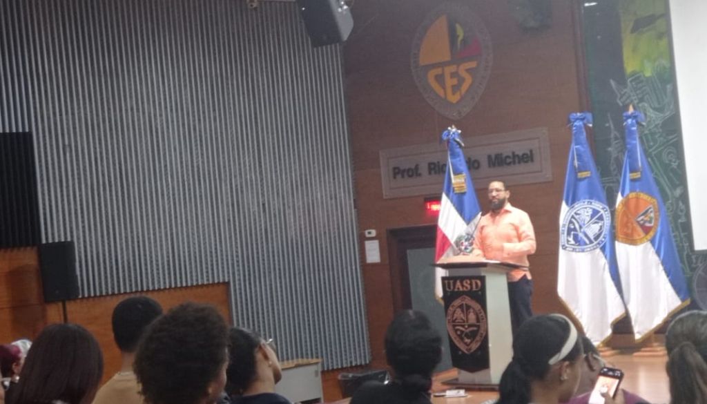 Instan a reforzar normativa sobre trabajo social hospitalario Instan a reforzar normativa sobre trabajo social hospitalario