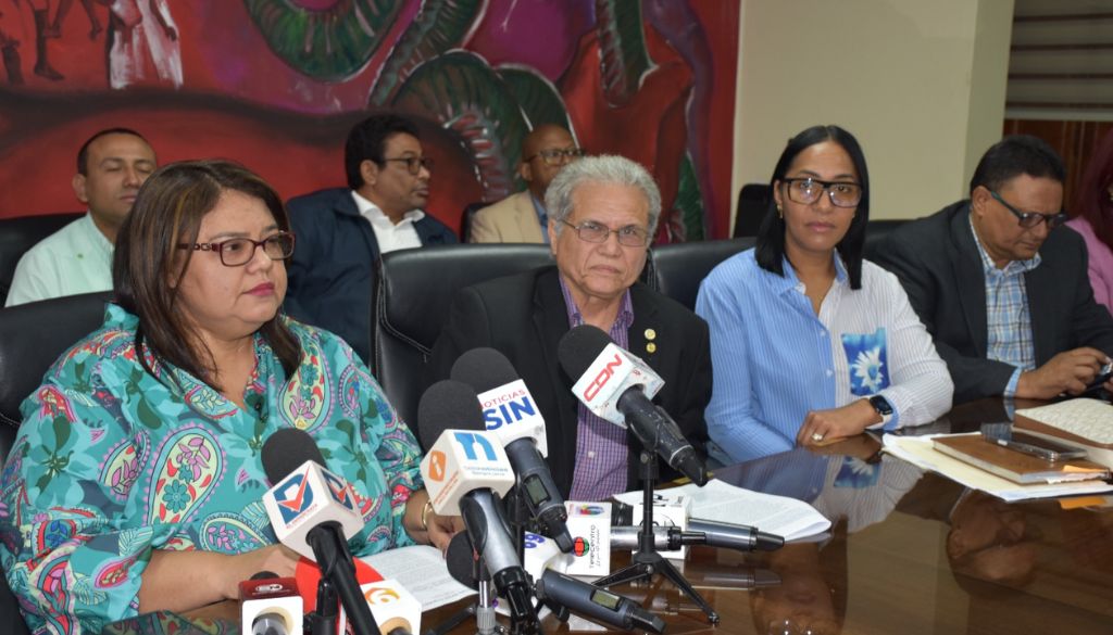 CMD rechaza declaraciones sobre médicos cancelados 