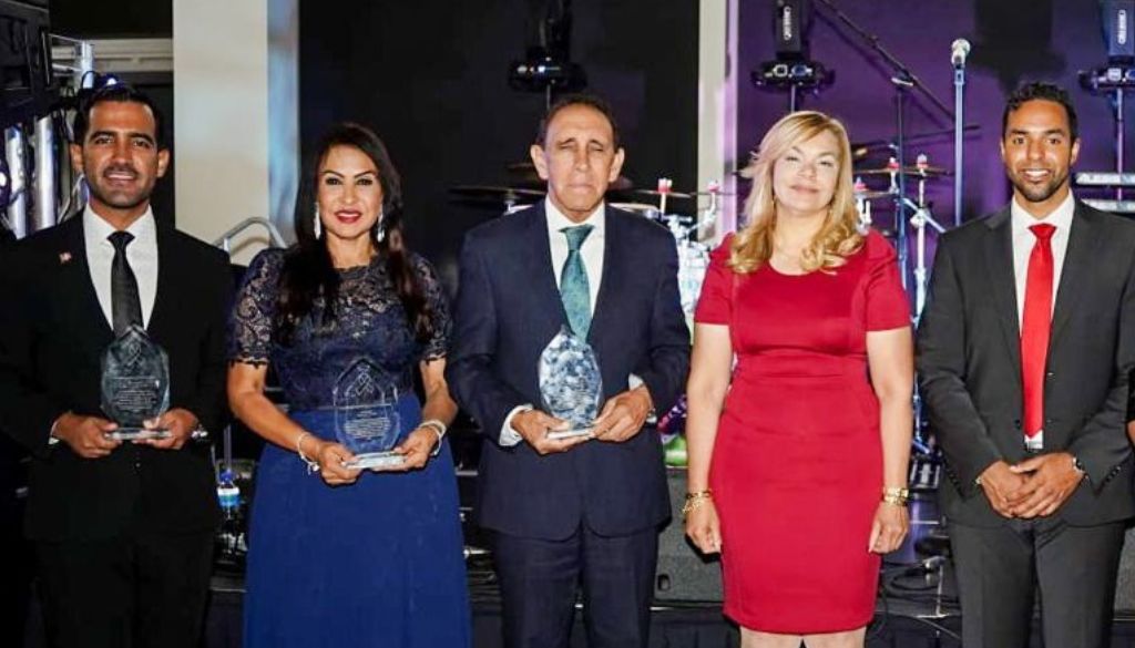 Gala celebra avances y reconoce líderes en salud femenina  
