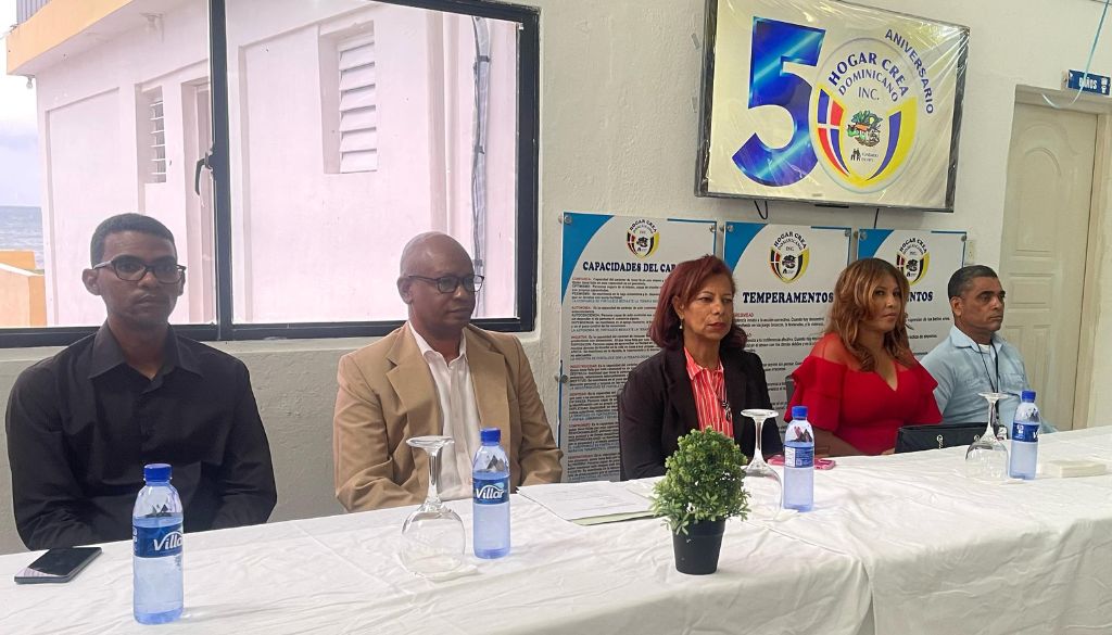 Residentes en tratamiento del Hogar Crea Dominicano son graduados en cocina doméstica 