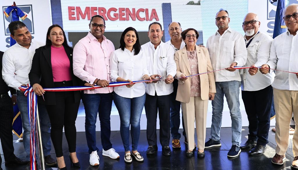 Entregan remozada emergencia del Hospital Municipal Villa Tapia 