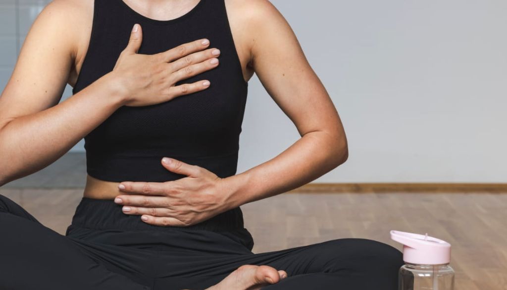 Respirar bien, vivir mejor: destacan beneficios de la respiración abdominal para cuerpo y mente 