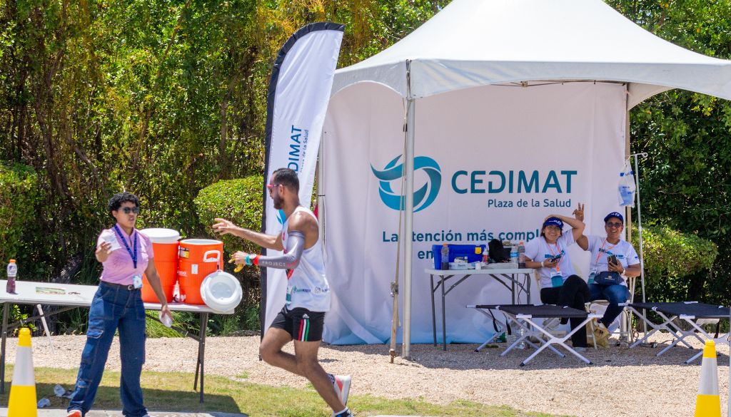 CEDIMAT garantiza atención médica de excelencia en el IRONMAN 70.3 Cap Cana 2025 