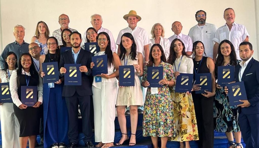 V curso de iniciación en oftalmología reúne expertos internacionales y aspirantes a residencias médicas 