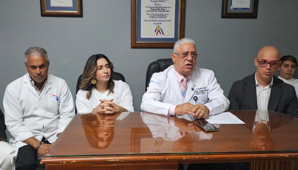 Anuncian jornada de reconstrucción mamaria para pacientes con secuelas de cáncer 