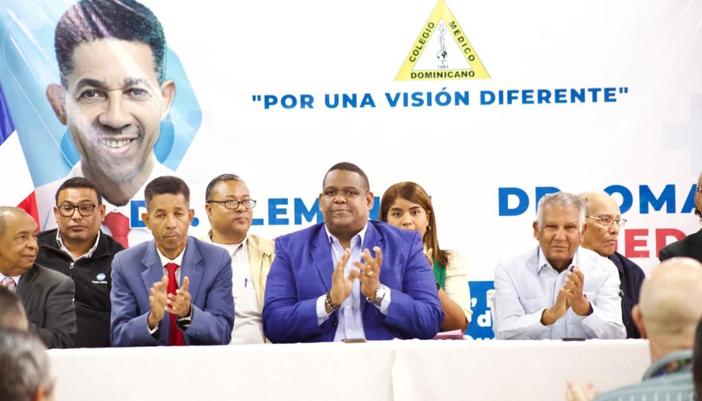Dr. Omar Tejeda oficializa su candidatura a presidencia del Distrito Nacional del CMD 