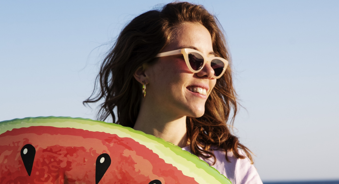 Especialista advierte sobre la importancia de proteger los ojos durante el verano 