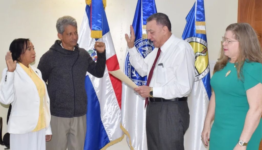 Juramentan nuevos miembros del Consejo Directivo de la Facultad de Ciencias de la Salud UASD 
