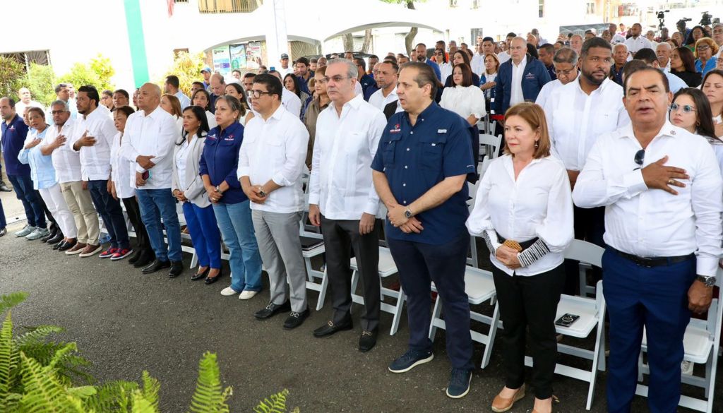 Gobierno realiza cuarta jornada “Más Salud y Bienestar” en Santo Domingo Este 