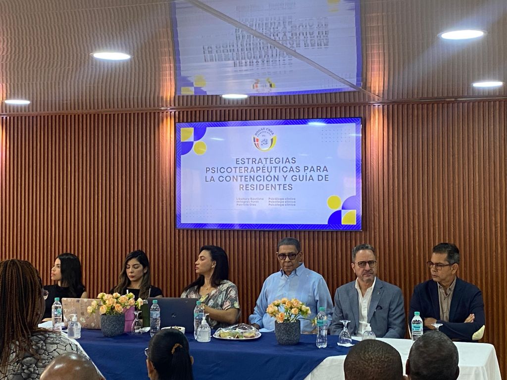 Director de Hogar Crea destaca valor de la capacitación del equipo terapéutico en nuevo ciclo formativo 