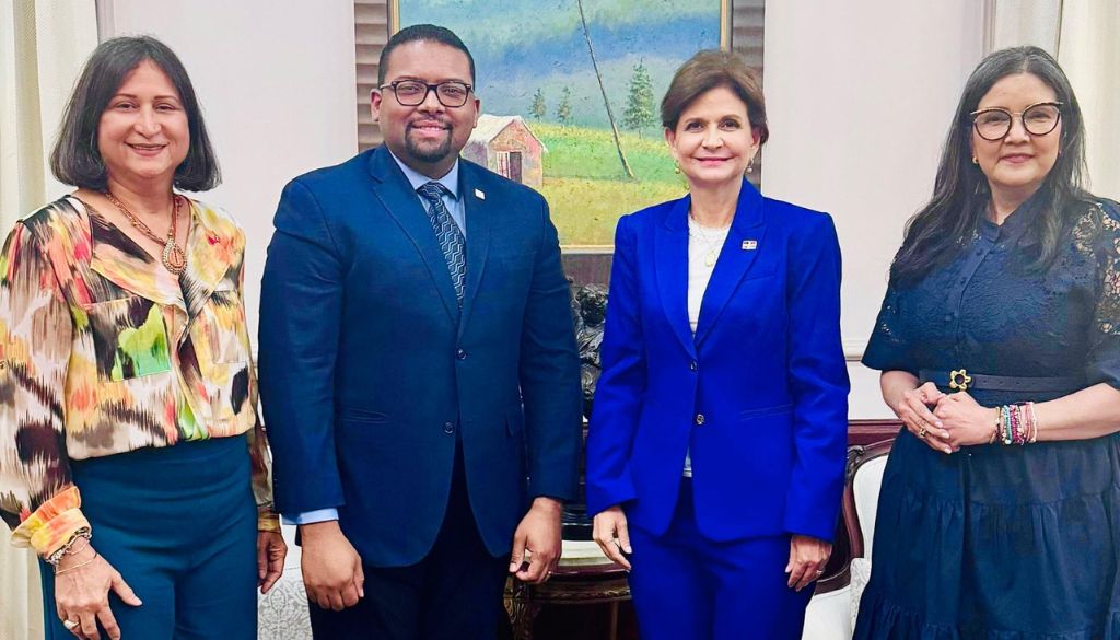 BioRed Dominicana presenta para mejorar acceso a tratamientos de alto costo 