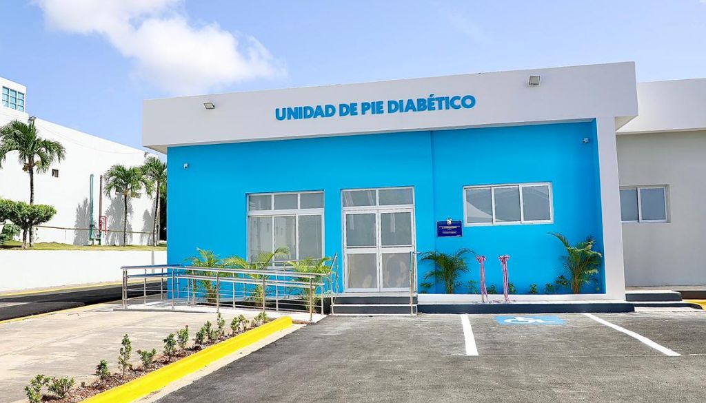 Inauguran unidad de pie diabético en hospital Marcelino Vélez 