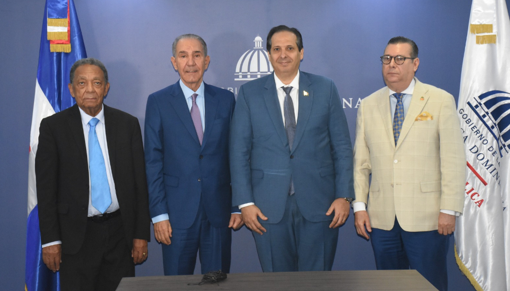 Autoridades buscan fortalecer sistema nacional para validar títulos extranjeros 