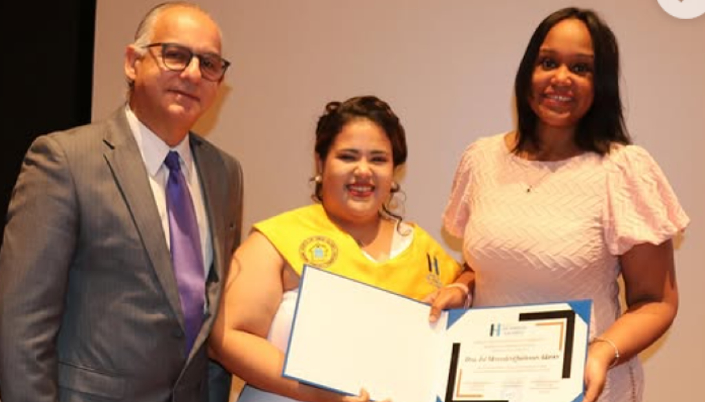 Celebran 15ª graduación y promoción de Médicos de Familia 