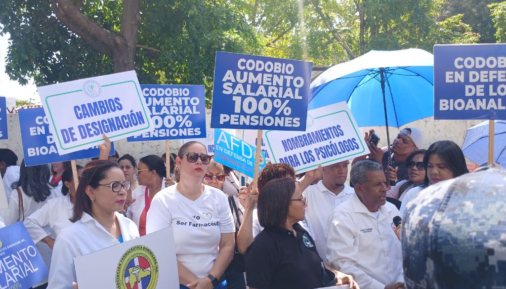 Gremios de salud reclaman al Gobierno cumplir acuerdos con el sector 
