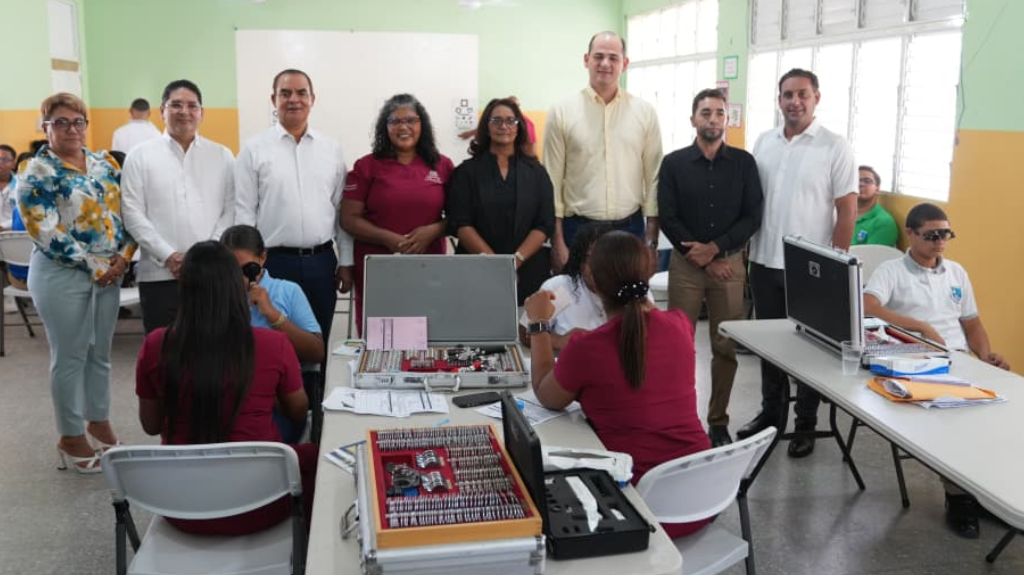 INABIE lleva jornada gratuita de salud visual a estudiantes en La Vega 
