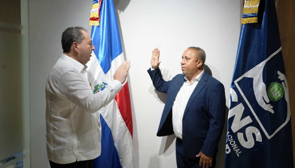 Dr. Alfonzo Herasme Trinidad asume Dirección de Atención Primaria del SNS 