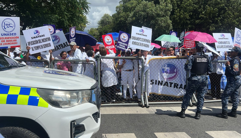 Enfermeras aseguran no haber recibido las mismas reivindicaciones que los médicos 