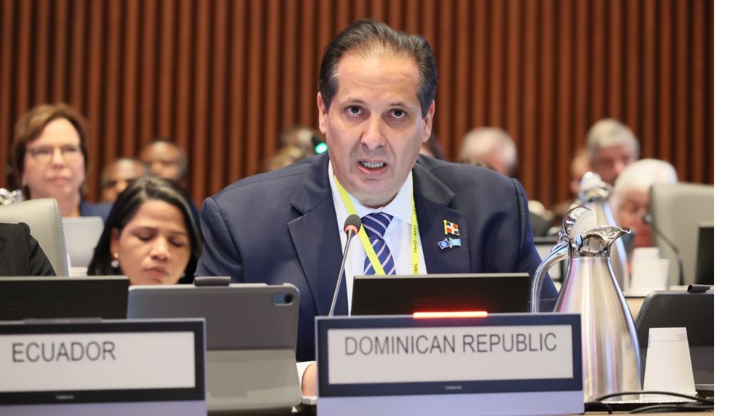 RD propone iniciativa regional para reducir costos y ampliar acceso a medicamentos 