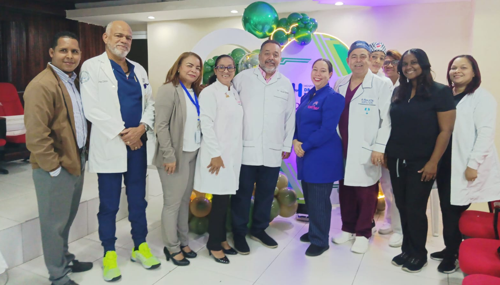 Hospital Moscoso Puello recibe a nuevos médicos residentes 