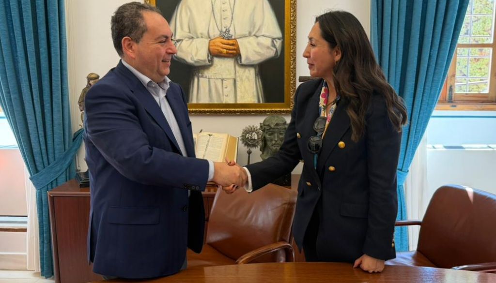 Inician nueva maestría para fortalecer formación en gestión hospitalaria 