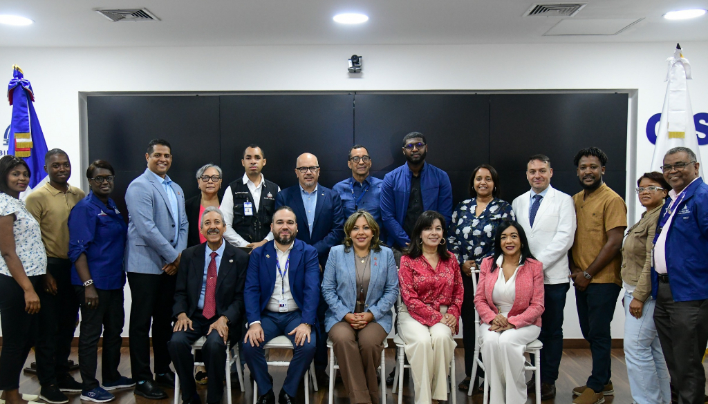 Salud Pública fortalece capacidades del AILA para convertirlo en Punto de Entrada Sanitario 