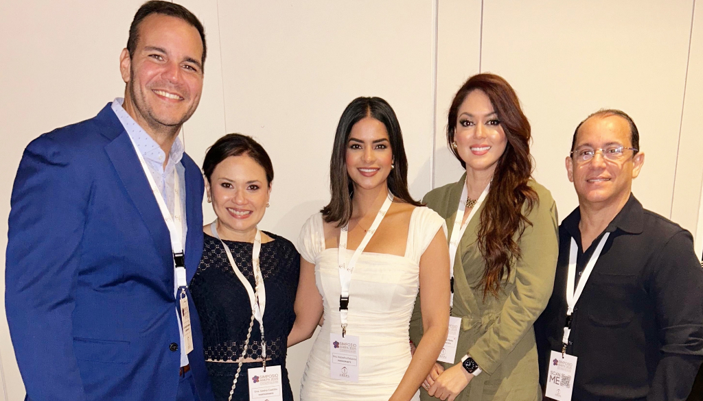 Miembros de ADOMELL participan en simposio internacional de medicina estética 