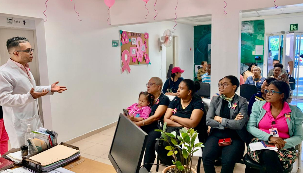 Centro Diagnóstico lanza operativo gratuito de detección temprana de cáncer de mama 
