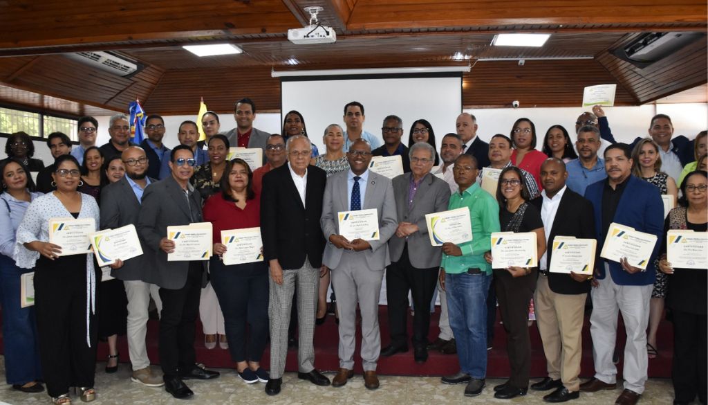 Pese a objeciones, Consejo Nacional CMD proclama nueva directiva 2025-2027 