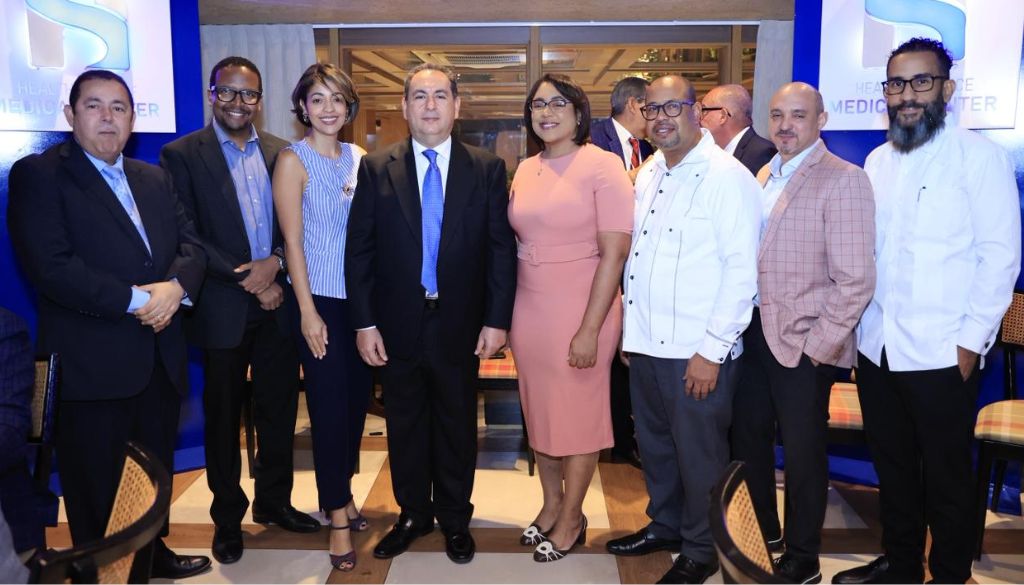 HS Medical Center incorpora a destacado cirujano robótico René Sotelo 