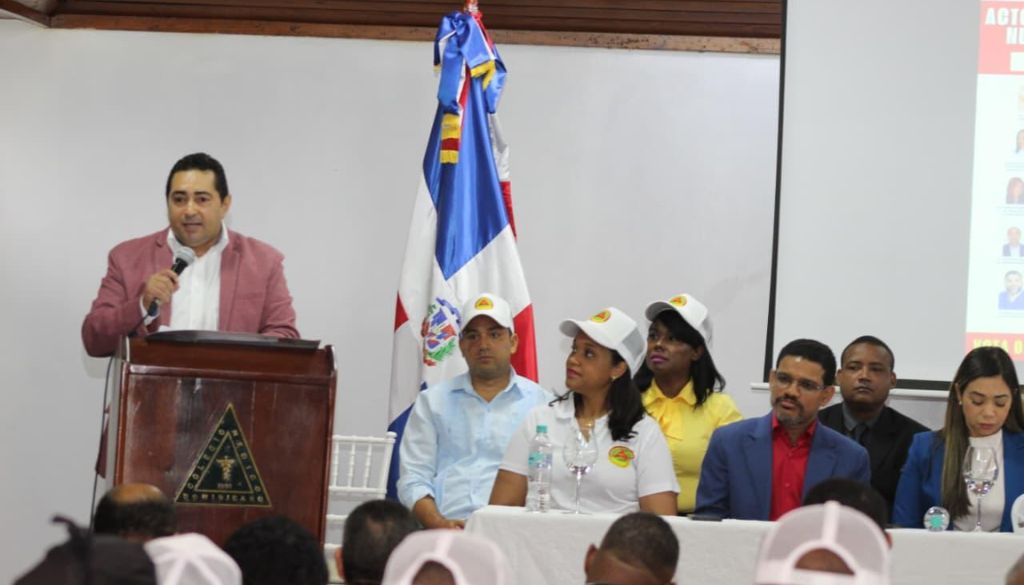 Dr. José Antonio Santana presenta su propuesta para presidir CMD  