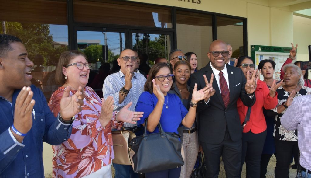 Confirman al Dr. Luis Peña Núñez como presidente electo del CMD tras reconteo oficial 