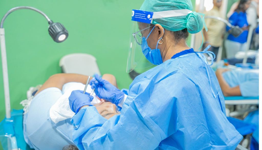 Jornada de Salud Integral beneficia a más de 1,300 estudiantes en Cotuí 