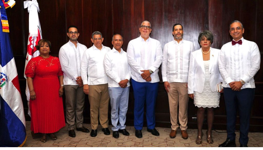 Sociedad Dominicana de Neurología y Neurocirugía juramenta su directiva 2026-2028 
